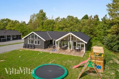 Dieses schöne Poolhaus Nr. 416 mit Platz für 16 Personen liegt in Nordseeland
