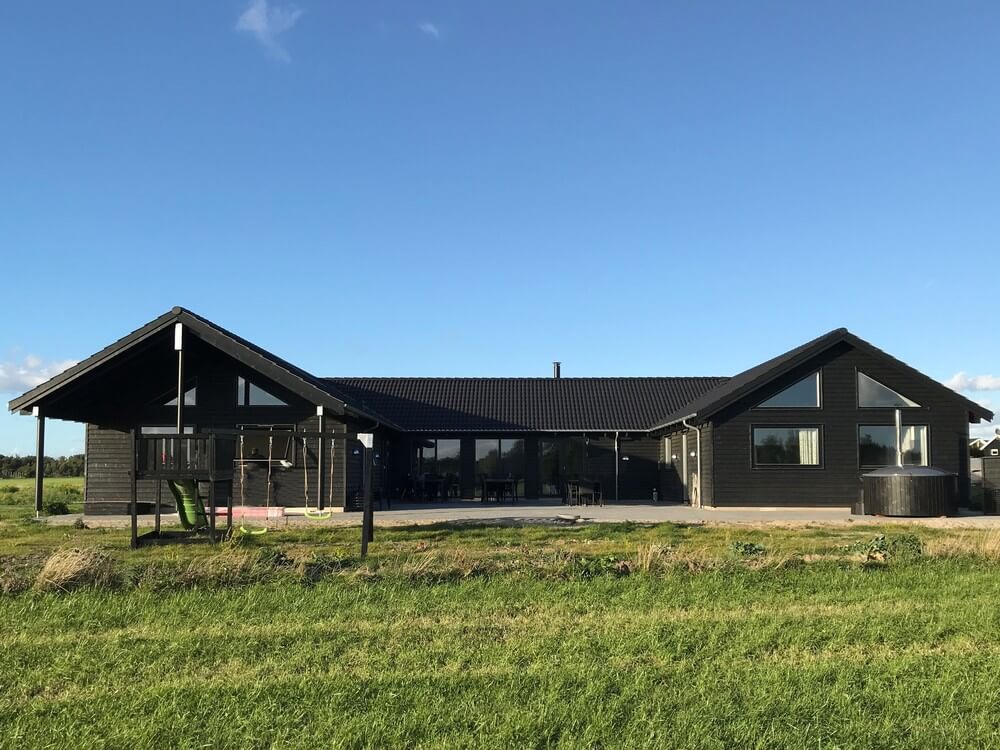 Dieses schöne Poolhaus Nr. 403 mit Platz für 24 Personen liegt in Lolland/Falster/Mön