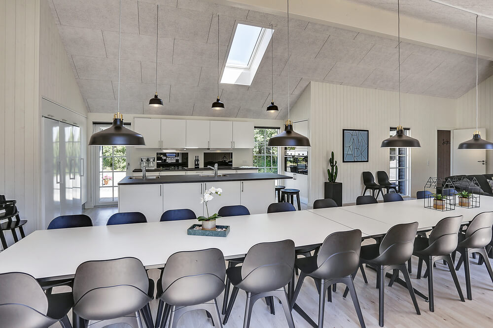 Aufenthaltsraum mit Platz für 24 im Luxusferienhaus Nr. 419.