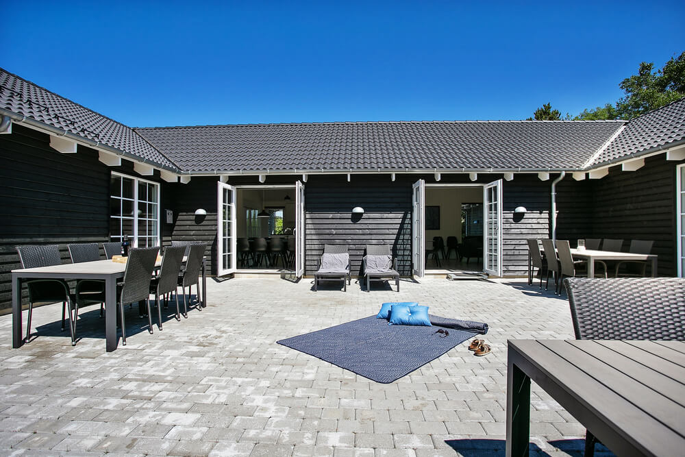 Das Luxusferienhaus Nr. 419 hat eine tolle Terrasse, die mit hochwertigen Gartenmöbeln für 24 Personen ausgestattet ist.
