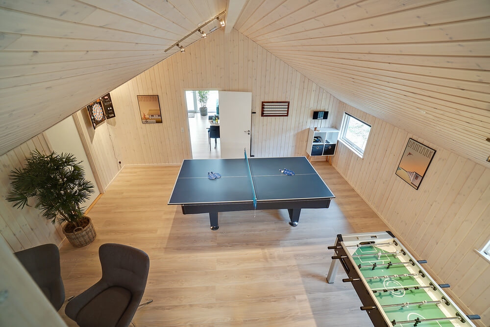 Das Luxusferienhaus 417 für 14 Personen hat einen großen Aktivitätsraum mit u. a. Billard und Darts