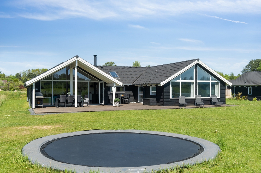 Dieses schöne Poolhaus Nr. 417 mit Platz für 14 Personen liegt in Nordseeland