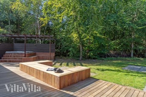 Das Luxusferienhaus Nr. 414 hat eine tolle Terrasse, die mit hochwertigen Gartenmöbeln für 22 Personen ausgestattet ist.