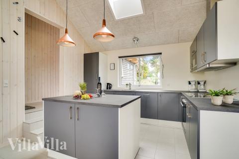 Die Küche in dem Luxusferienhaus Nr. 426 ist so gut ausgestattet, dass man problemlos Mahlzeiten für 16 Personen zubereiten kann.