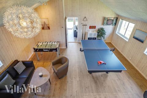 Neben den vielen schönen Stunden, die man im Poolbereich des Hauses verbringen kann, bietet das Luxusferienhaus 716 auch Spielevergnügen bei Billard/Tischtennis und Darts