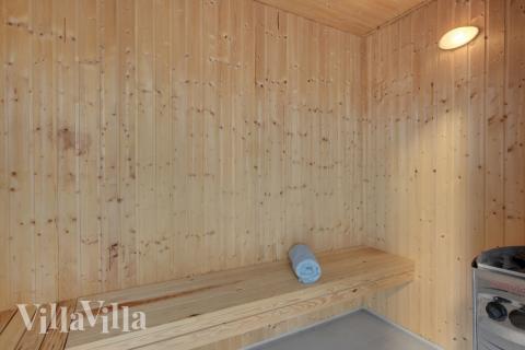 Genießen Sie die heiße Sauna im Luxusferienhaus Nr. 438 für 30 Personen