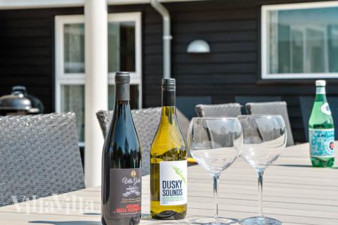 Das Luxusferienhaus Nr. 427 hat eine tolle Terrasse, die mit hochwertigen Gartenmöbeln für 14 Personen ausgestattet ist.