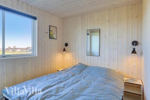 Eines der 12 Schlafzimmer im Luxusferienhaus Nr. 428