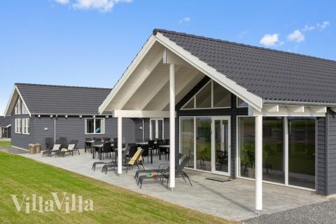 Das Luxusferienhaus Nr. 428 hat eine tolle Terrasse, die mit hochwertigen Gartenmöbeln für 30 Personen ausgestattet ist.