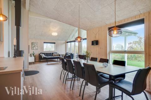 Der Aufenthaltsraum bietet Platz für 10 Personen, wenn ihr das Ferienhaus 725 in Deutschland besucht.