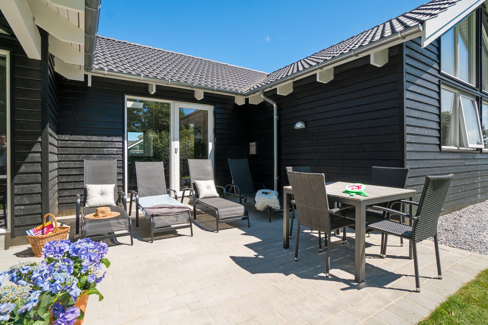 Das Luxusferienhaus Nr. 720 hat eine tolle Terrasse, die mit hochwertigen Gartenmöbeln für 18 Personen ausgestattet ist.