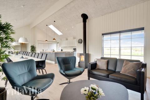 Der Aufenthaltsraum bietet Platz für 26 Personen, wenn ihr das Ferienhaus 442 in Ostjütland besucht.