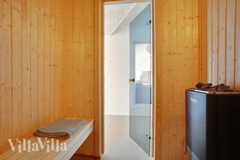 Genießen Sie die heiße Sauna im Luxusferienhaus Nr. 442 für 26 Personen