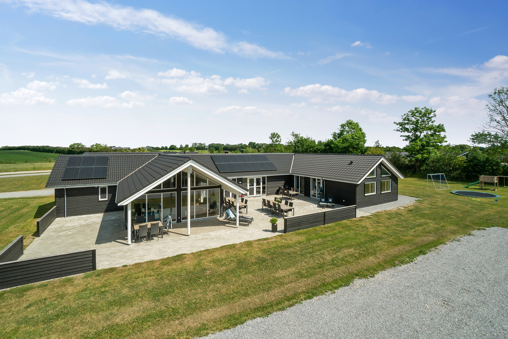 Dieses schöne Poolhaus Nr. 441 mit Platz für 26 Personen liegt in Ostjütland