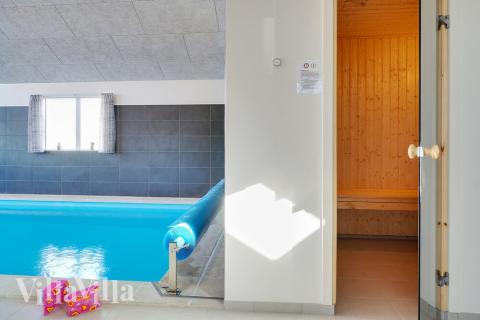 Der schicke Pool im Luxusferienhaus Nr. 450 für 30 Personen