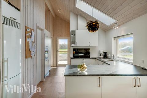 Die Küche im Luxusferienhaus Nr. 443 ist gut eingerichtet.