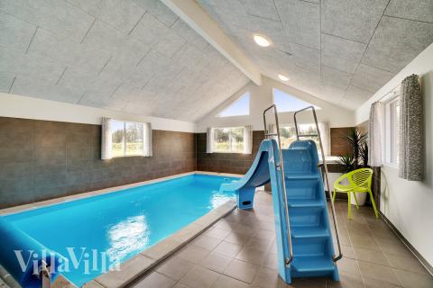 Der schicke Pool im Luxusferienhaus Nr. 455 für 20 Personen