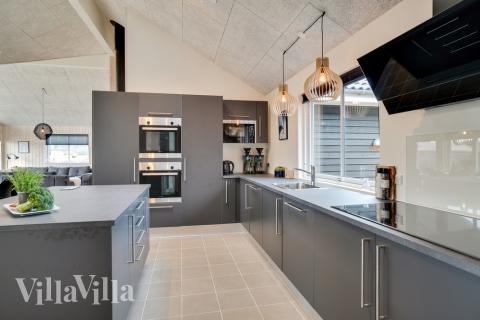 Die Küche in dem Luxusferienhaus Nr. 456 ist so gut ausgestattet, dass man problemlos Mahlzeiten für 20 Personen zubereiten kann.