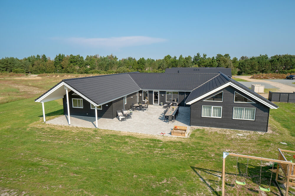 Dieses schöne Poolhaus Nr. 457 mit Platz für 20 Personen liegt in Westjütland