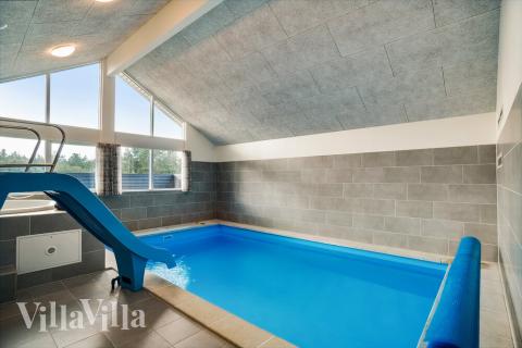 Der schicke Pool im Luxusferienhaus Nr. 473 für 18 Personen