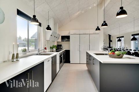 Die Küche in dem Luxusferienhaus Nr. 467 ist so gut ausgestattet, dass man problemlos Mahlzeiten für 30 Personen zubereiten kann.