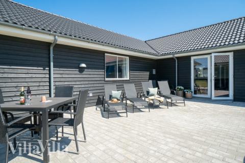 Große Terrasse am Luxusferienhaus Nr. 467 in Westjütland.