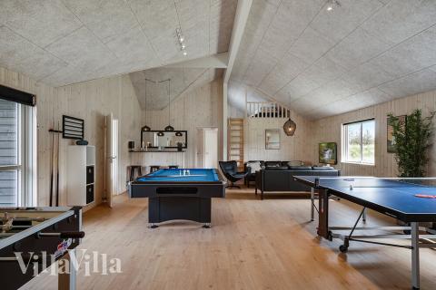 Aktivitätsraum im Luxusferienhaus Nr. 461 mit 9 Schlafzimmern und Platz für 24 Gäste.