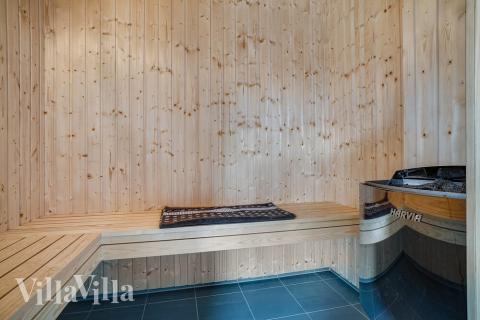 Genießen Sie die heiße Sauna im Luxusferienhaus Nr. 461 für 24 Personen