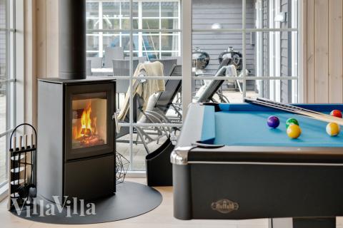 Aktivitätsraum im Luxusferienhaus Nr. 465 mit 8 Schlafzimmern und Platz für 20 Gäste.