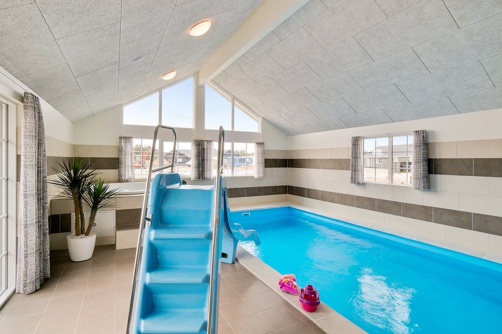 Der schicke Pool im Luxusferienhaus Nr. 465 für 20 Personen