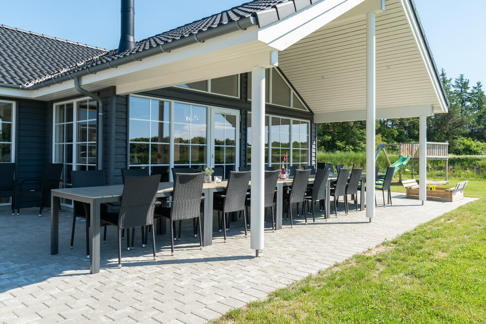 Das Luxusferienhaus Nr. 465 hat eine tolle Terrasse, die mit hochwertigen Gartenmöbeln für 20 Personen ausgestattet ist.
