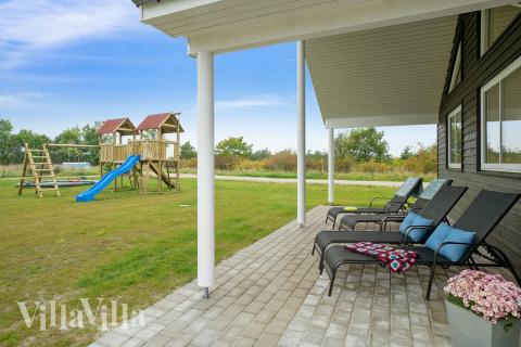 Große Terrasse am Luxusferienhaus Nr. 474 in Ostjütland.