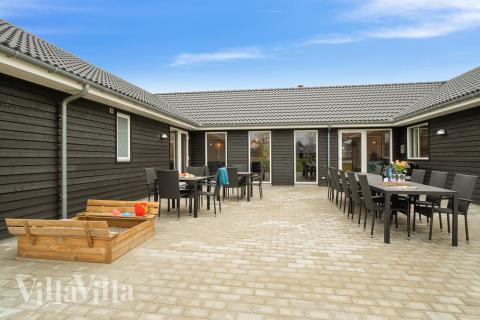 Das Luxusferienhaus Nr. 474 hat eine tolle Terrasse, die mit hochwertigen Gartenmöbeln für 20 Personen ausgestattet ist.