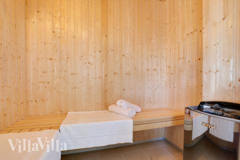 Genießen Sie die heiße Sauna im Luxusferienhaus Nr. 476 für 20 Personen