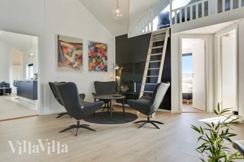 Das Luxusferienhaus 476 für 20 Personen hat einen großen Aktivitätsraum mit u. a. Billard und Darts