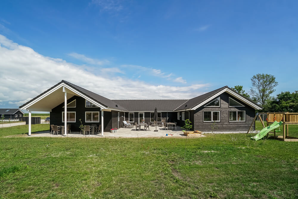 Dieses schöne Poolhaus Nr. 451 mit Platz für 20 Personen liegt in Ostjütland