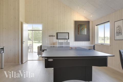Neben den vielen schönen Stunden, die man im Poolbereich des Hauses verbringen kann, bietet das Luxusferienhaus 459 auch Spielevergnügen bei Billard/Tischtennis und Darts