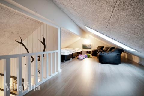 Einige der 18 Schlafgelegenheiten befinden sich im Luxusferienhaus Nr. 460 auf dem ausgebauten Dachboden