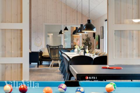 Neben den vielen schönen Stunden, die man im Poolbereich des Hauses verbringen kann, bietet das Luxusferienhaus 462 auch Spielevergnügen bei Billard/Tischtennis und Darts