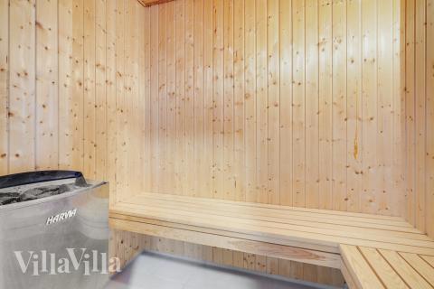 Genießen Sie die heiße Sauna im Luxusferienhaus Nr. 468 für 20 Personen
