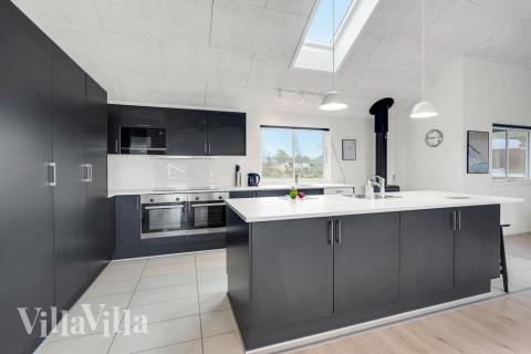 Die Küche in dem Luxusferienhaus Nr. 468 ist so gut ausgestattet, dass man problemlos Mahlzeiten für 20 Personen zubereiten kann.