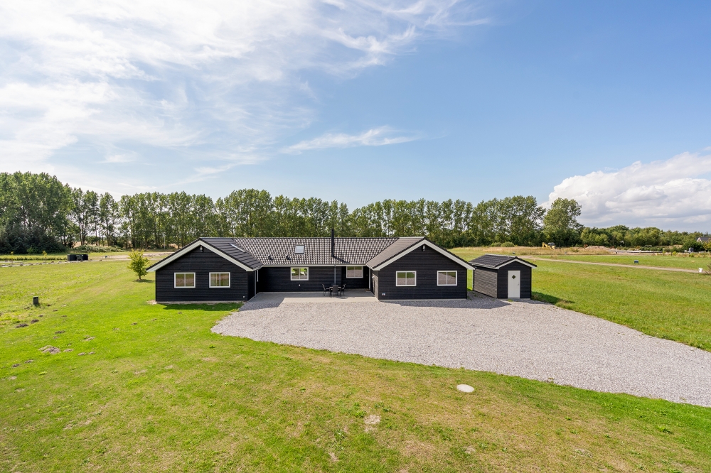 Dieses schöne Poolhaus Nr. 470 mit Platz für 24 Personen liegt in Lolland/Falster/Mön