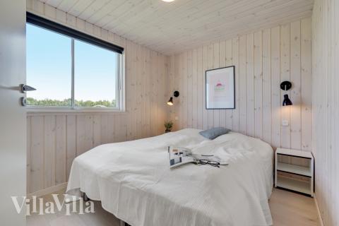 Eines der 9 Schlafzimmer im Luxusferienhaus Nr. 470