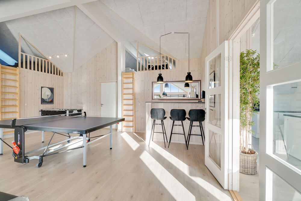 Neben den vielen schönen Stunden, die man im Poolbereich des Hauses verbringen kann, bietet das Luxusferienhaus 479 auch Spielevergnügen bei Billard/Tischtennis und Darts