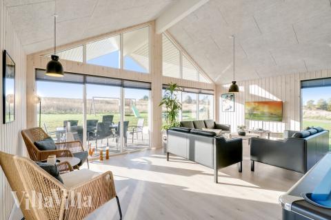 Der Aufenthaltsraum bietet Platz für 26 Personen, wenn ihr das Ferienhaus 479 in Ostjütland besucht.