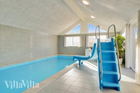 Der schicke Pool im Luxusferienhaus Nr. 479 für 26 Personen