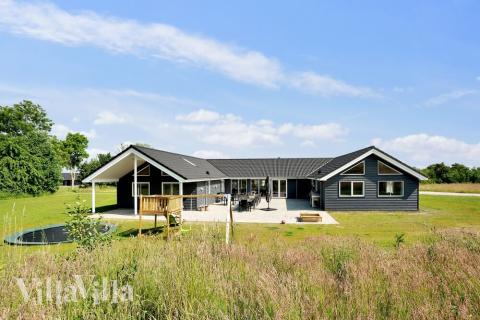 Dieses schöne Poolhaus Nr. 480 mit Platz für 24 Personen liegt in Ostjütland