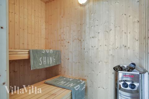 Genießen Sie die heiße Sauna im Luxusferienhaus Nr. 489 für 18 Personen