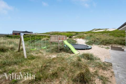 Neben den vielen schönen Stunden, die man im Poolbereich des Hauses verbringen kann, bietet das Luxusferienhaus 486 auch zahlreiche Freizeitangebote im Freien