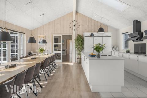 Aufenthaltsraum mit Platz für 26 im Luxusferienhaus Nr. 500.